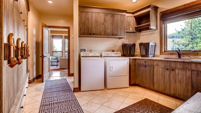 Lower level laundry room