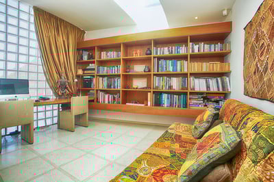 Luxury Villa Photo #15