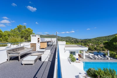 Luxury Villa Photo #18