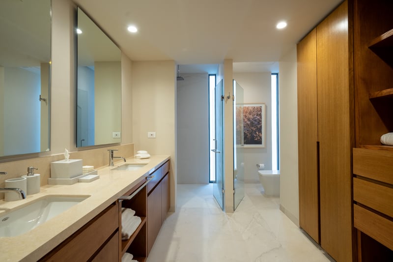 Surf Residences 221