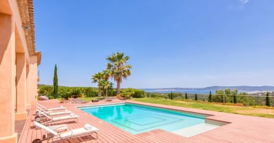 Luxury Villa Photo #4