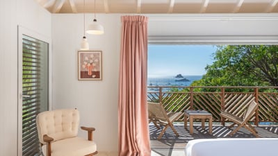 Luxury Villa Photo #32