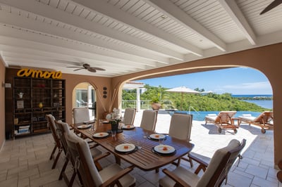 Luxury Villa Photo #14