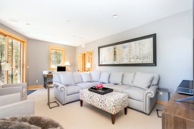 Luxury Villa Photo #12