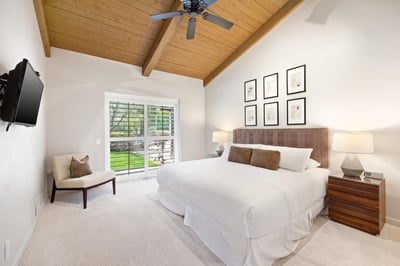Luxury Villa Photo #38