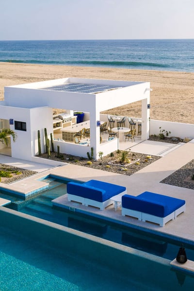 Luxury Villa Photo #6