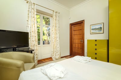 Luxury Villa Photo #26