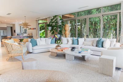 Luxury Villa Photo #13