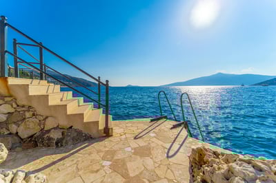 Luxury Villa Photo #5