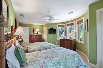 Luxury Villa Photo #19