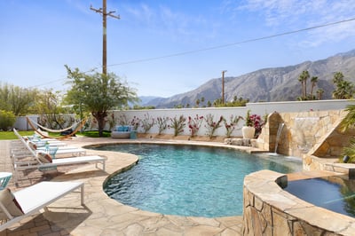 Luxury Villa Photo #3