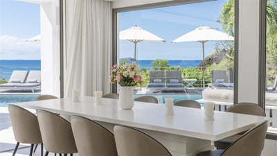 Kitchen & Dining Area