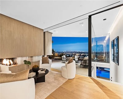 Luxury Villa Photo #24