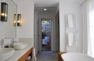 Luxury Villa Photo #27