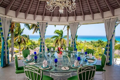 Luxury Villa Photo #4