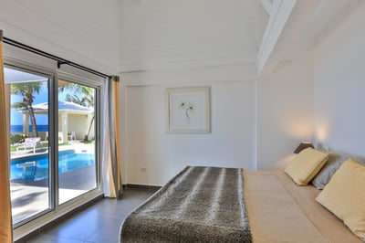 Luxury Villa Photo #31