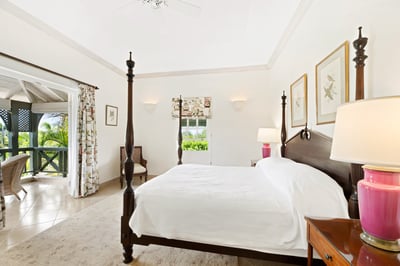 Luxury Villa Photo #15