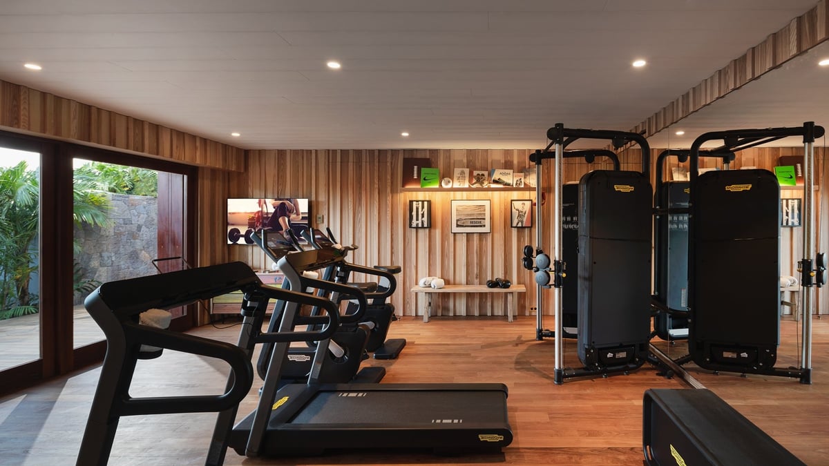 Fitness Room: Air-conditioned and fully equipped fitness room, HD-TV, Dish Network.  - Image 72