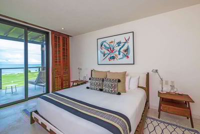 Luxury Villa Photo #9