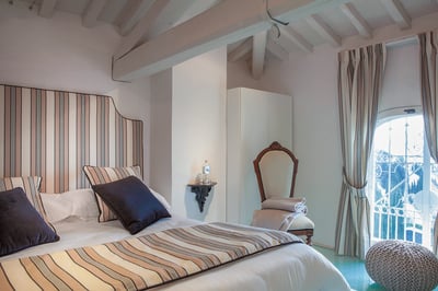 Luxury Villa Photo #35