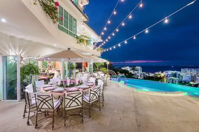 Luxury Villa Photo #7