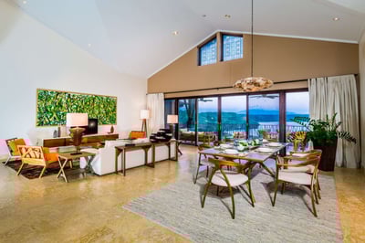 Luxury Villa Photo #3