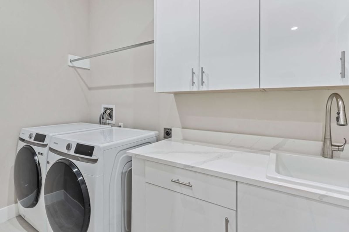 Paradise Palisade Estate