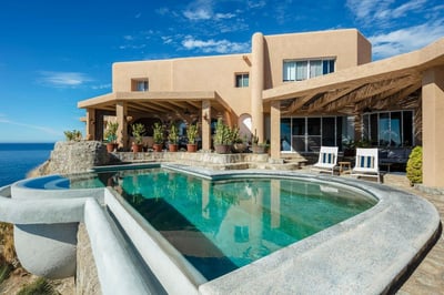 Luxury Villa Photo #2