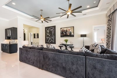 Luxury Villa Photo #18