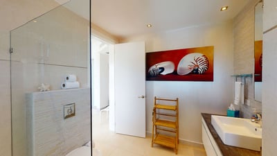 Luxury Villa Photo #35
