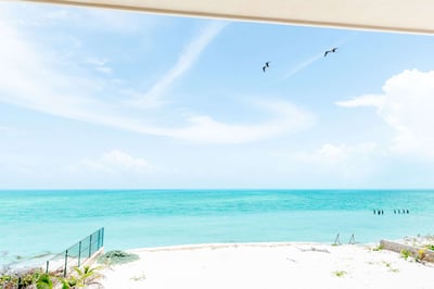 Luxury Villa Photo #30