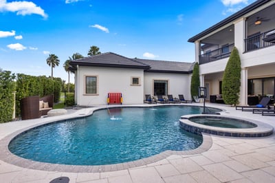 Luxury Villa Photo #6