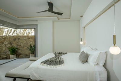 Luxury Villa Photo #35