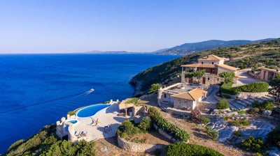 Luxury Villa Photo #22