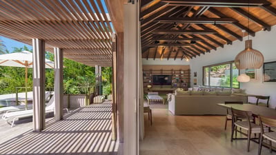 Luxury Villa Photo #34