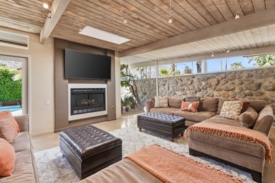 Luxury Villa Photo #17