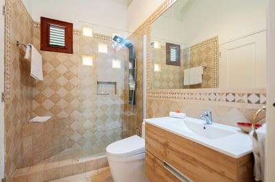 Luxury Villa Photo #28