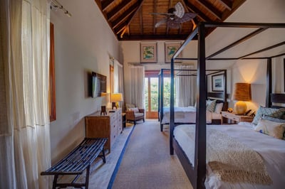 Luxury Villa Photo #29