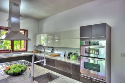 Luxury Villa Photo #18