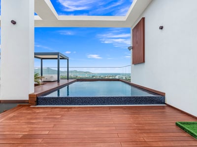 Luxury Villa Photo #4
