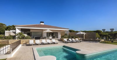 Luxury Villa Photo #6