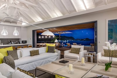 Luxury Villa Photo #17
