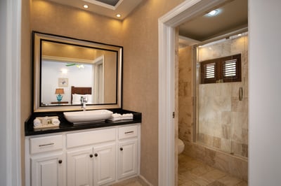 Luxury Villa Photo #14