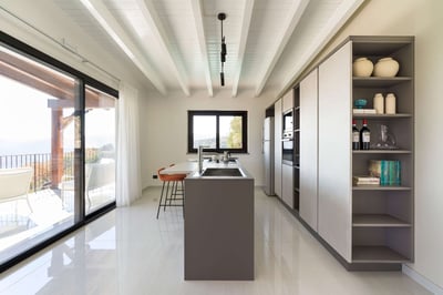 Luxury Villa Photo #60