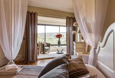 Luxury Villa Photo #32