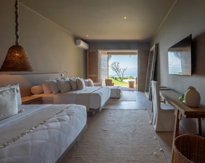 Luxury Villa Photo #37