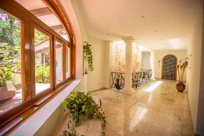 Luxury Villa Photo #28