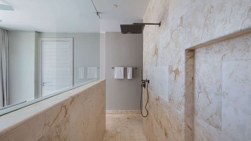 Oceanfront 3 BDM Villa with Plunge Pool