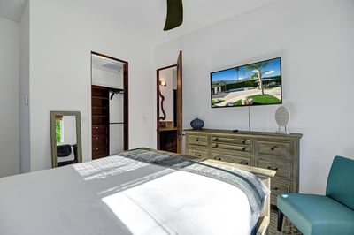 Luxury Villa Photo #34