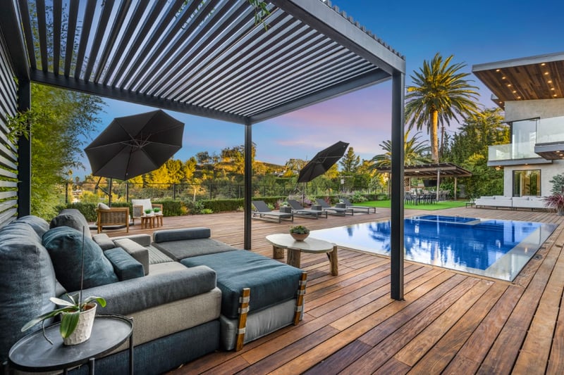 Skyline Luxury Haven